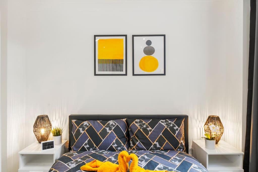 Modern 2 Bedroom Apartment In The Heart Of 런던 외부 사진